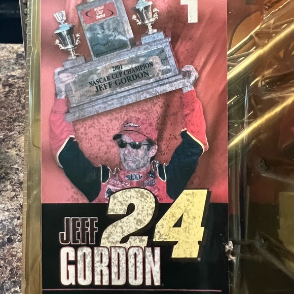 Mc Farlane Jeff Gordon Limited edition. - Picture 2 of 11